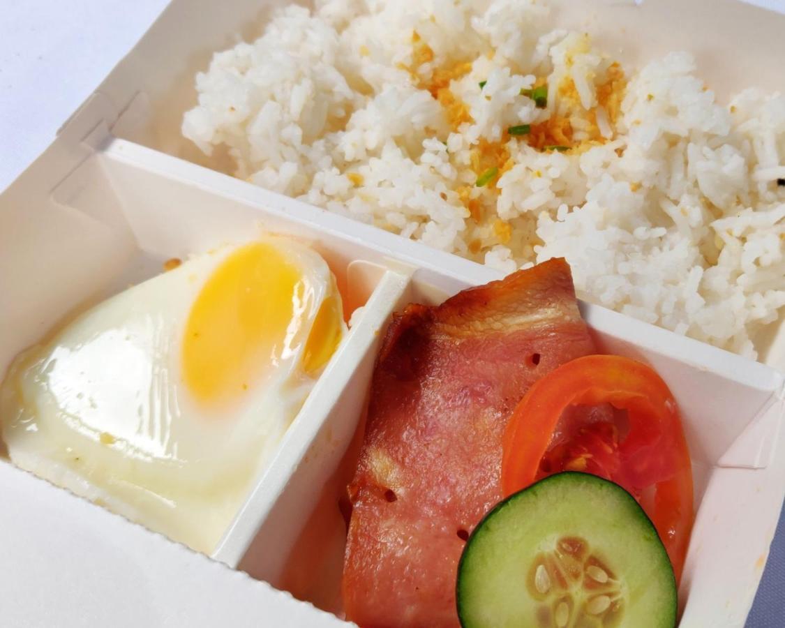 RedDoorz Plus near Capitol Commons Pasig City Esterno foto