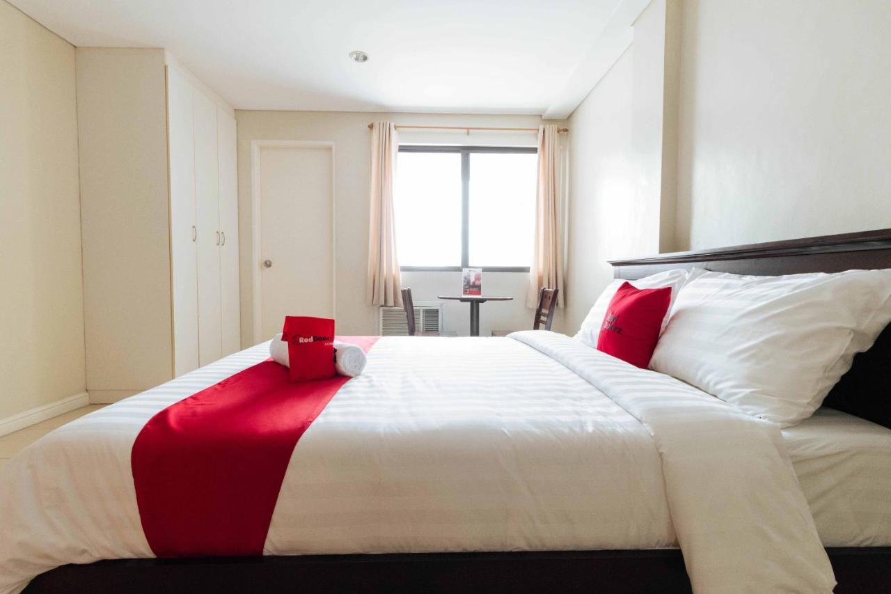 RedDoorz Plus near Capitol Commons Pasig City Esterno foto