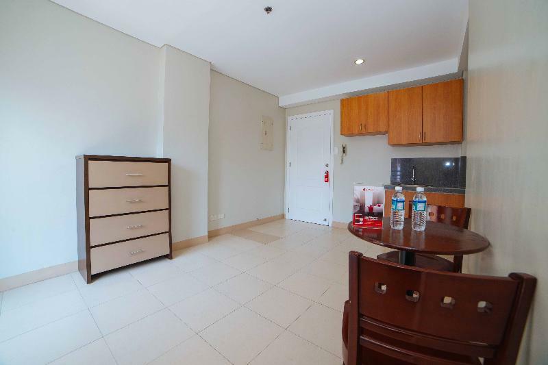 RedDoorz Plus near Capitol Commons Pasig City Esterno foto