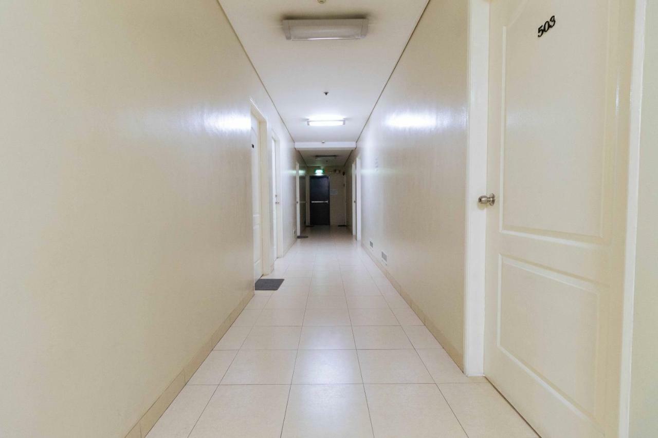 RedDoorz Plus near Capitol Commons Pasig City Esterno foto